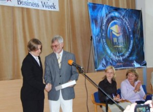 Chairman StanisÅ‚aw Szwabski accepts Mayor Nickel's "Gdynia Week" proclamation, presented by SGSCA